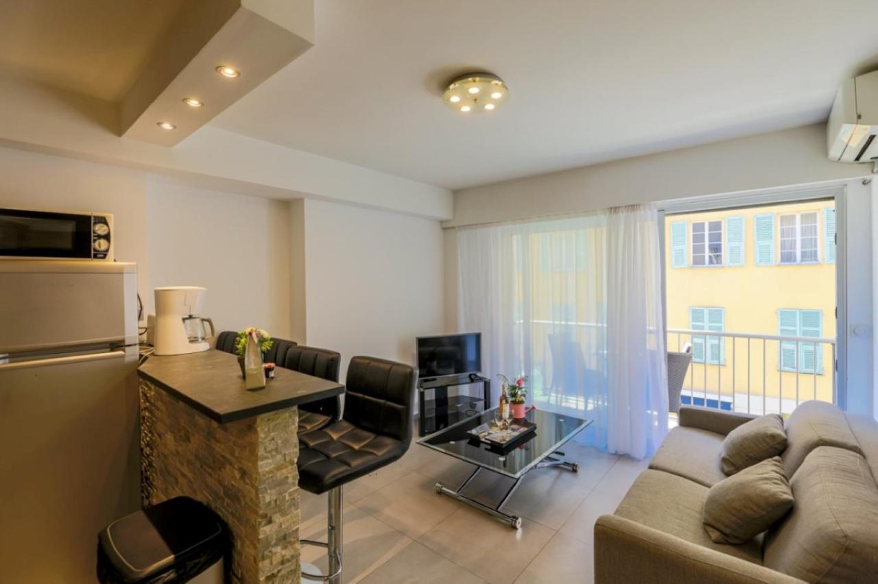 Suede Ap4207 By Riviera Homes * Nizza